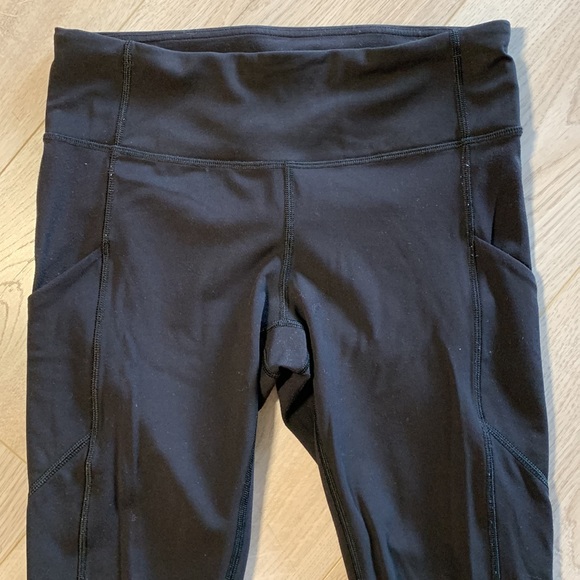 Lululemon Tights with side pockets Sz 6 (Inseam 27") - Picture 2 of 5